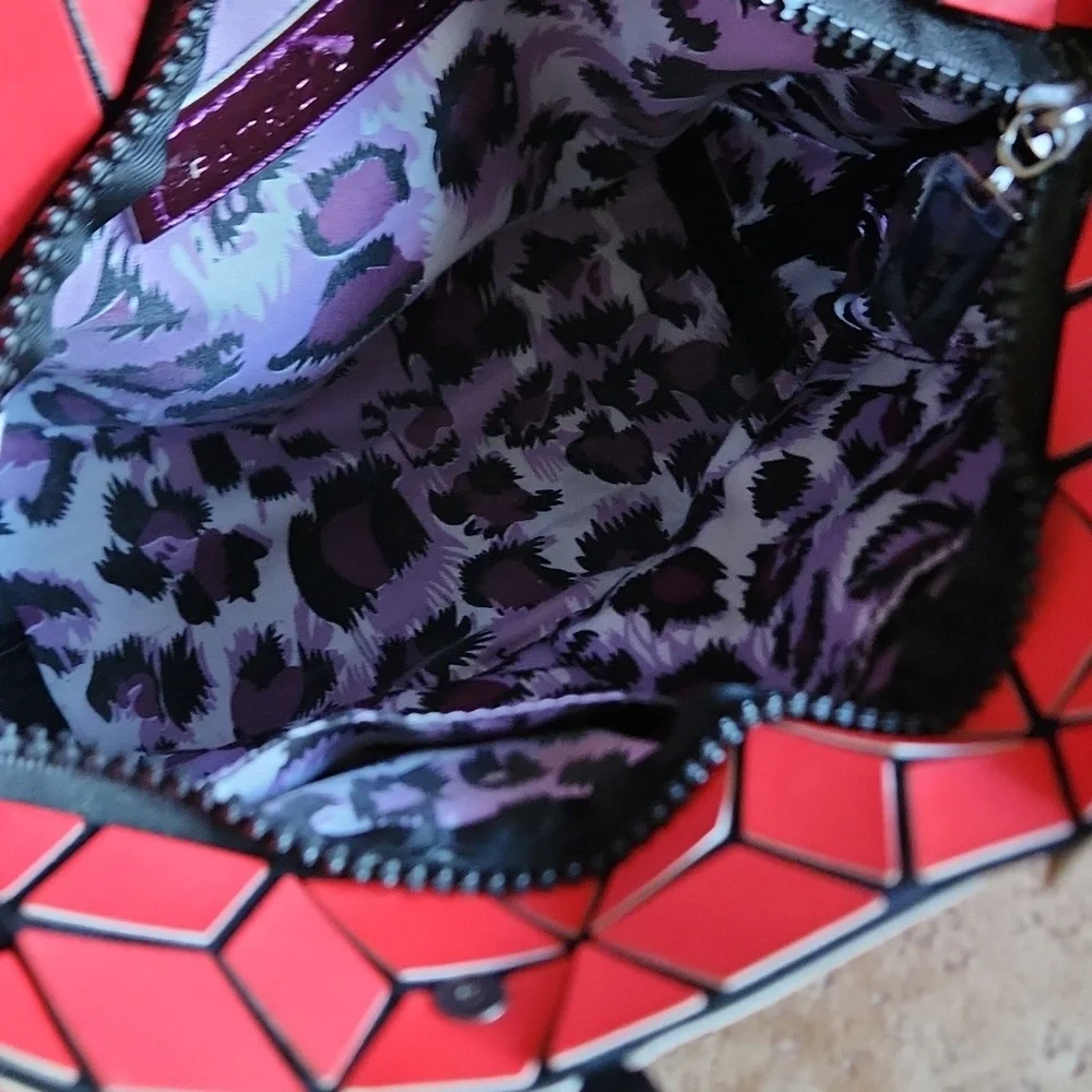 Patrizia Luca Geometric Red Hand Bag - Picture 4 of 16